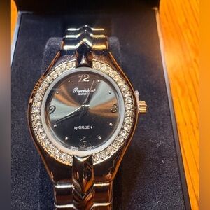 Vintage Gruen Women's Silver and Black Quartz Watch